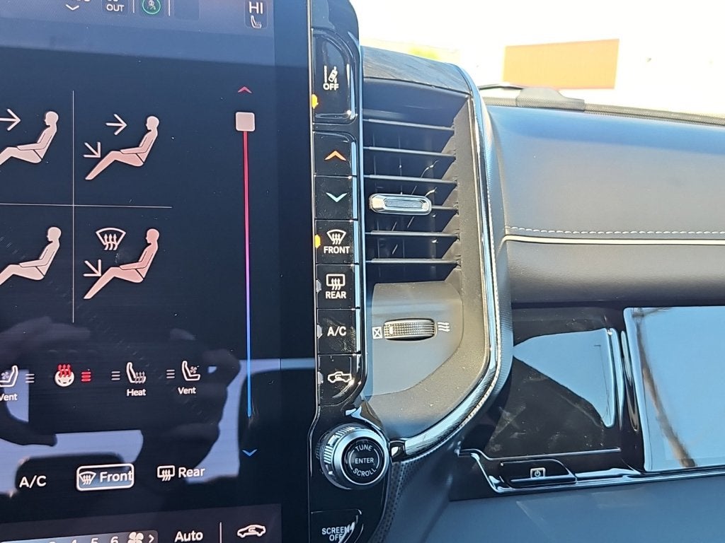 2027 RAM Ram 3500 RAM 3500 LIMITED CREW CAB 4X4 8' BOX