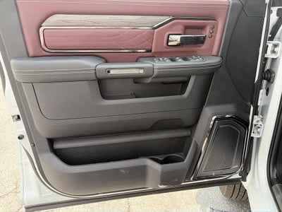 2026 RAM 3500 RAM 3500 LIMITED CREW CAB 4X4 8' BOX