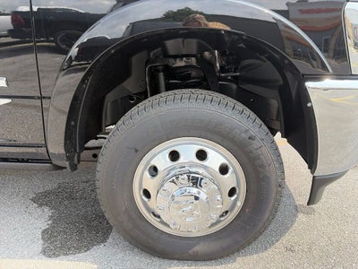 2026 RAM 3500 RAM 3500 LIMITED CREW CAB 4X4 8' BOX