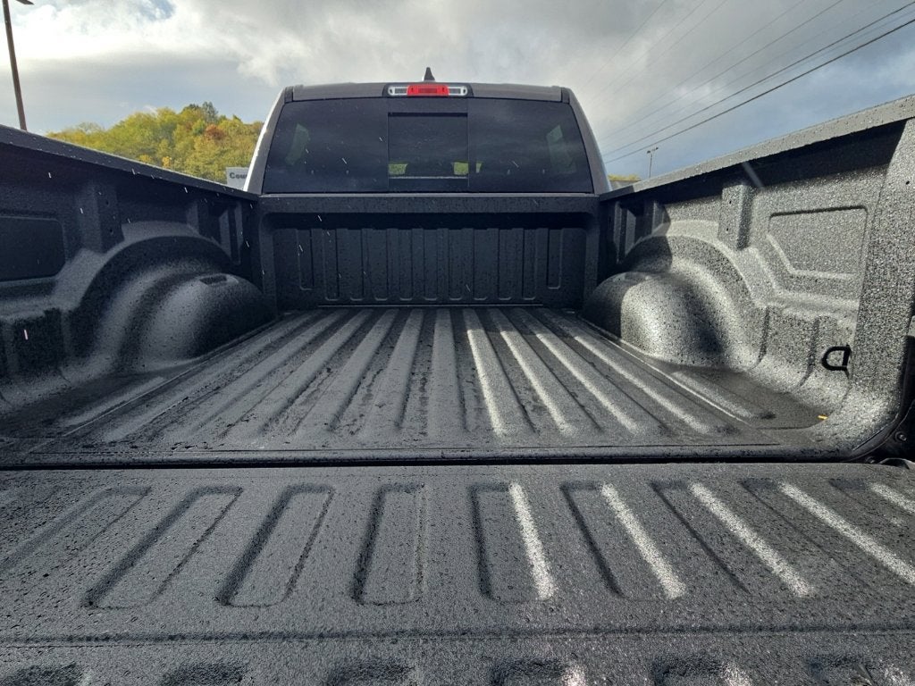 2027 RAM Ram 1500 RAM 1500 WARLOCK CREW CAB 4X4 5'7' BOX