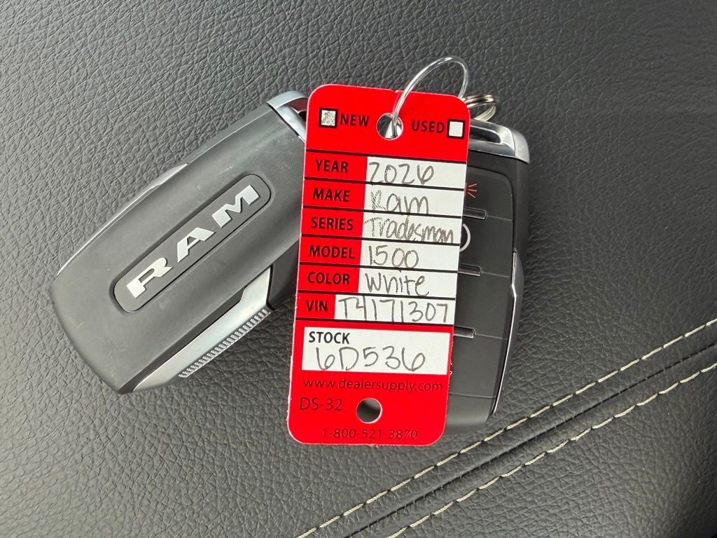 2026 RAM Ram 1500 RAM 1500 EXPRESS CREW CAB 4X4 5'7' BOX