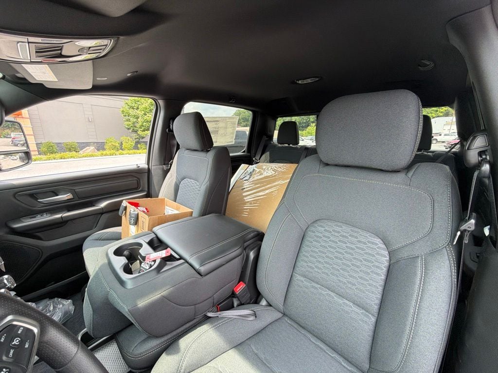 2026 RAM 1500 RAM 1500 WARLOCK CREW CAB 4X4 5'7' BOX