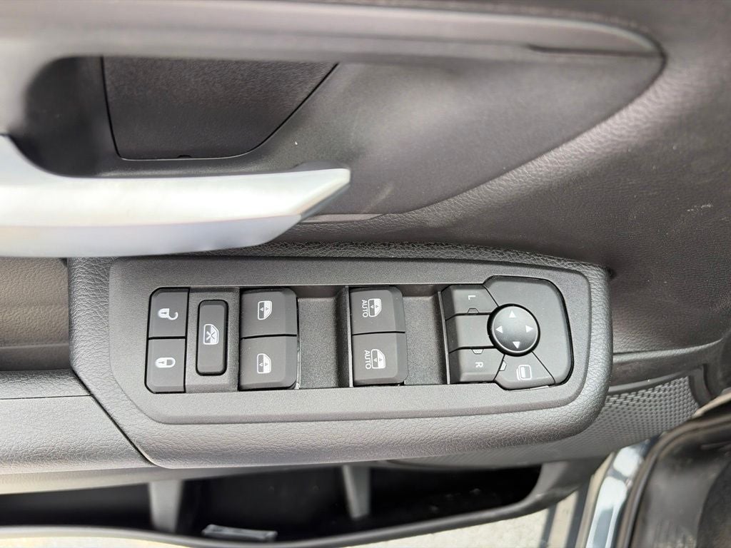 2026 RAM 1500 RAM 1500 WARLOCK CREW CAB 4X4 5'7' BOX