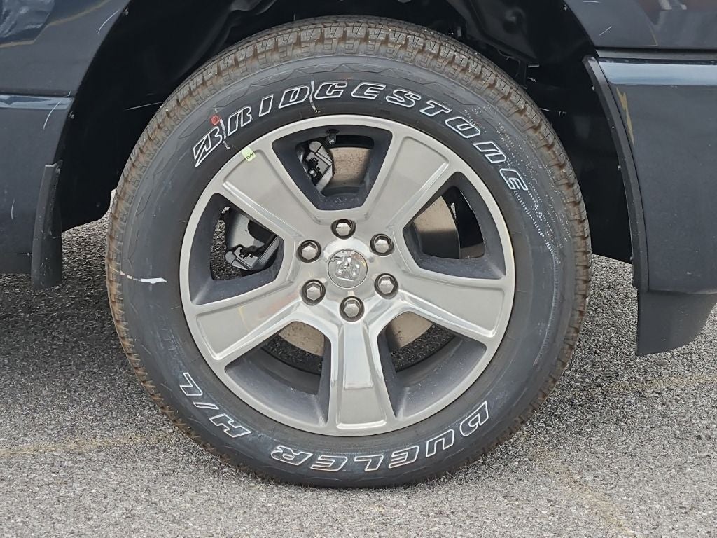 2026 RAM Ram 1500 RAM 1500 EXPRESS CREW CAB 4X4 5'7' BOX