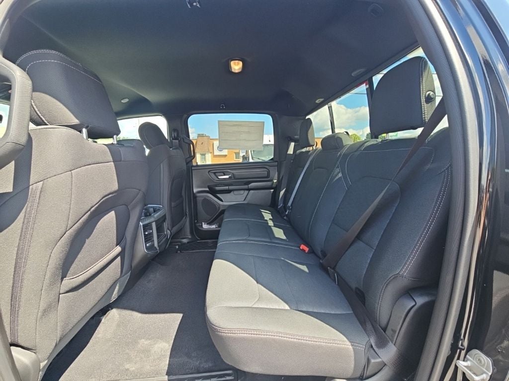 2026 RAM 1500 RAM 1500 EXPRESS CREW CAB 4X4 5'7' BOX