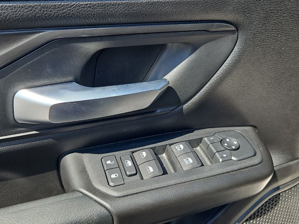 2026 RAM 1500 RAM 1500 EXPRESS CREW CAB 4X4 5'7' BOX