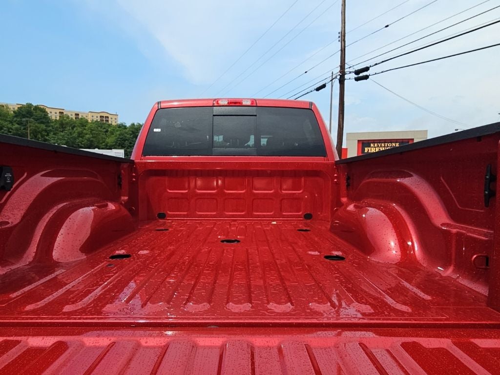 2026 RAM Ram 2500 RAM 2500 BLACK EXPRESS CREW CAB 4X4 6'4' BOX