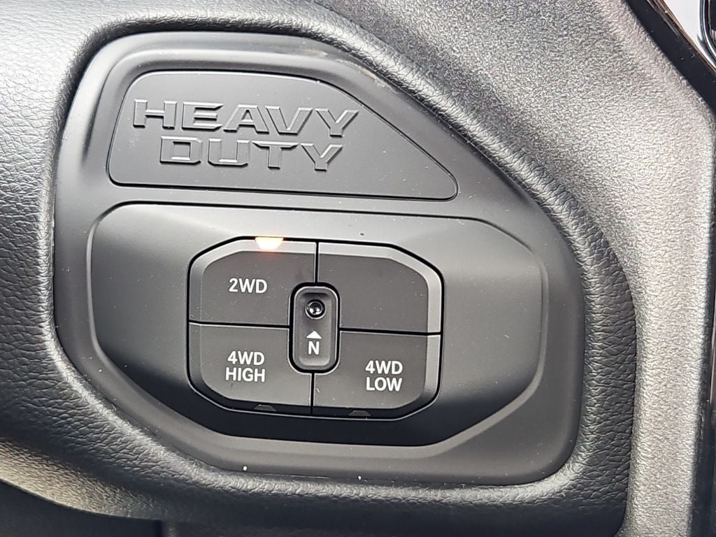 2026 RAM Ram 2500 RAM 2500 BLACK EXPRESS CREW CAB 4X4 6'4' BOX