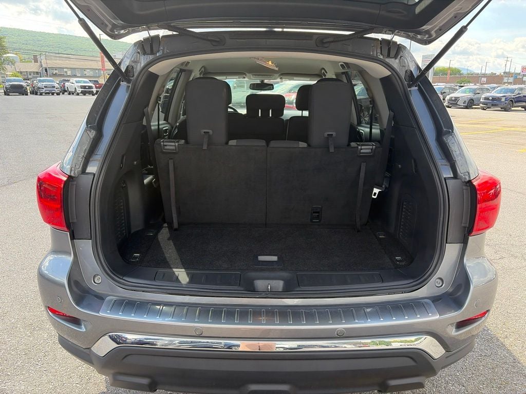 2018 Nissan Pathfinder SV