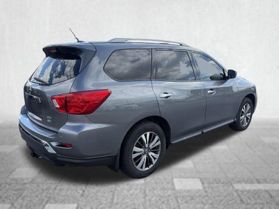2018 Nissan Pathfinder SV