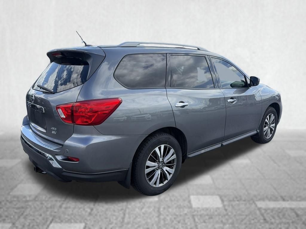 2018 Nissan Pathfinder SV