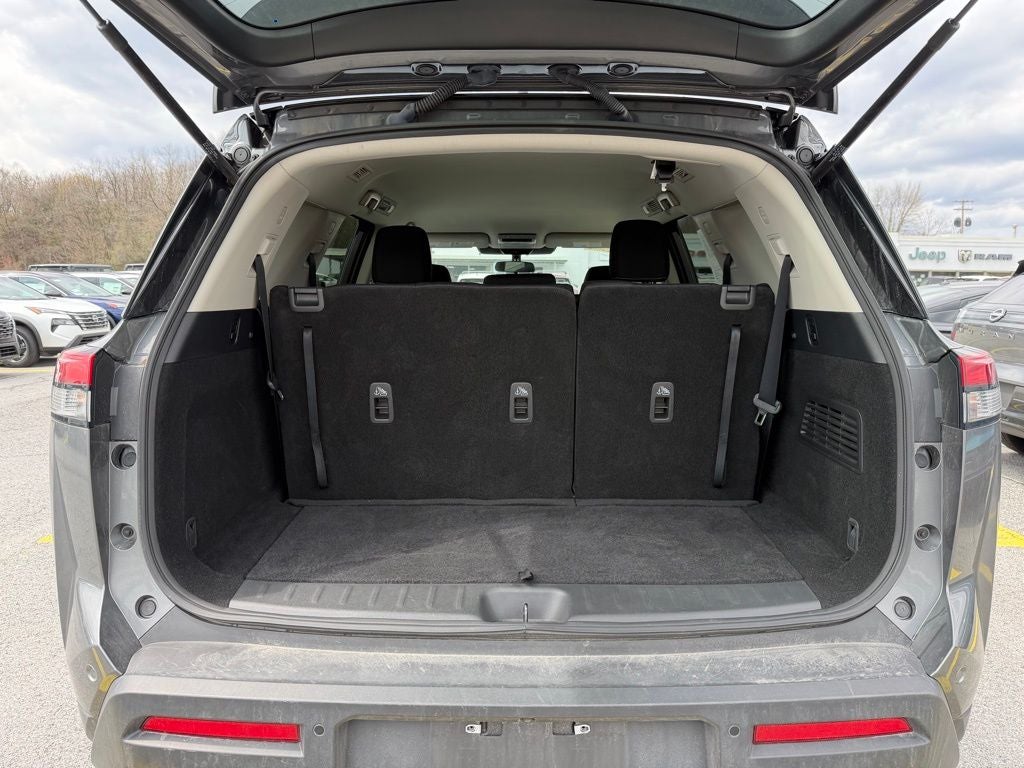 2024 Nissan Pathfinder SV 4WD