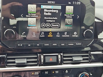 2025 Nissan Pathfinder SL 4WD