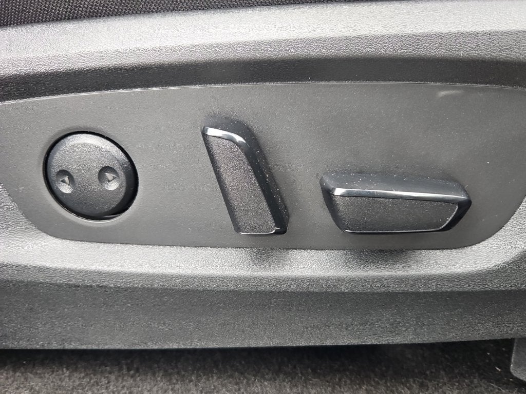 2024 Nissan Pathfinder SL 4WD
