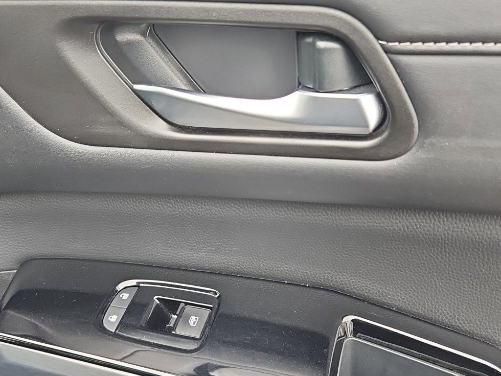 2024 Nissan Pathfinder SL 4WD