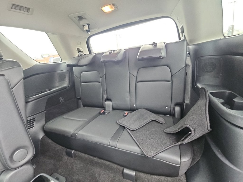 2024 Nissan Pathfinder SL 4WD