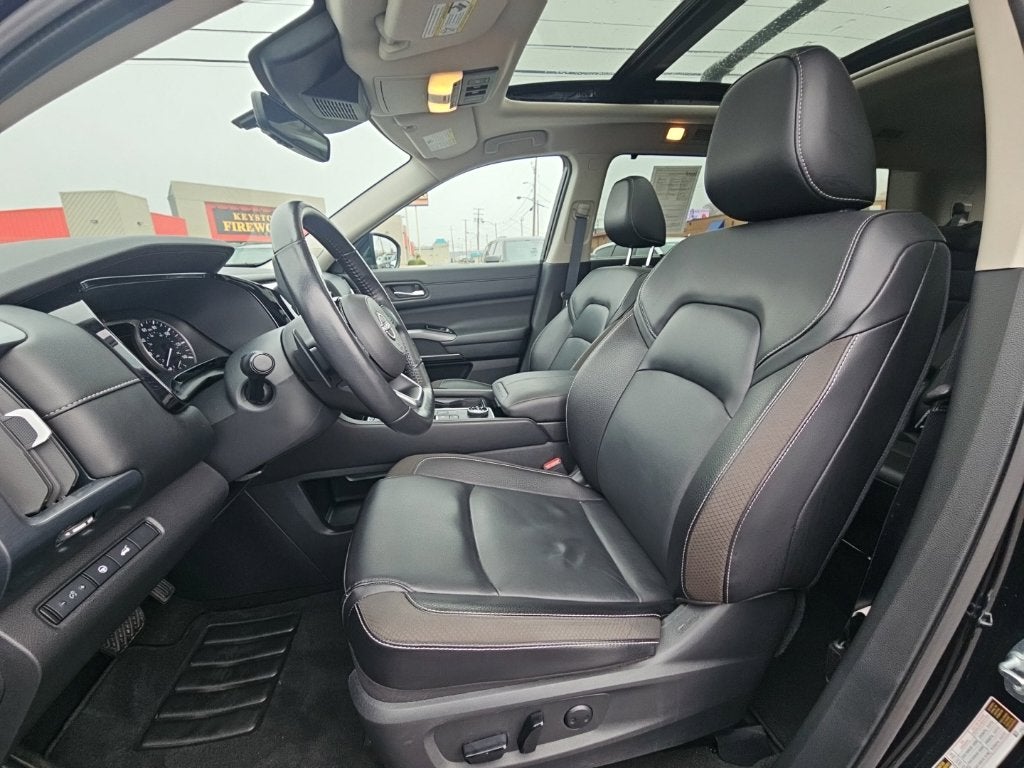 2024 Nissan Pathfinder SL 4WD
