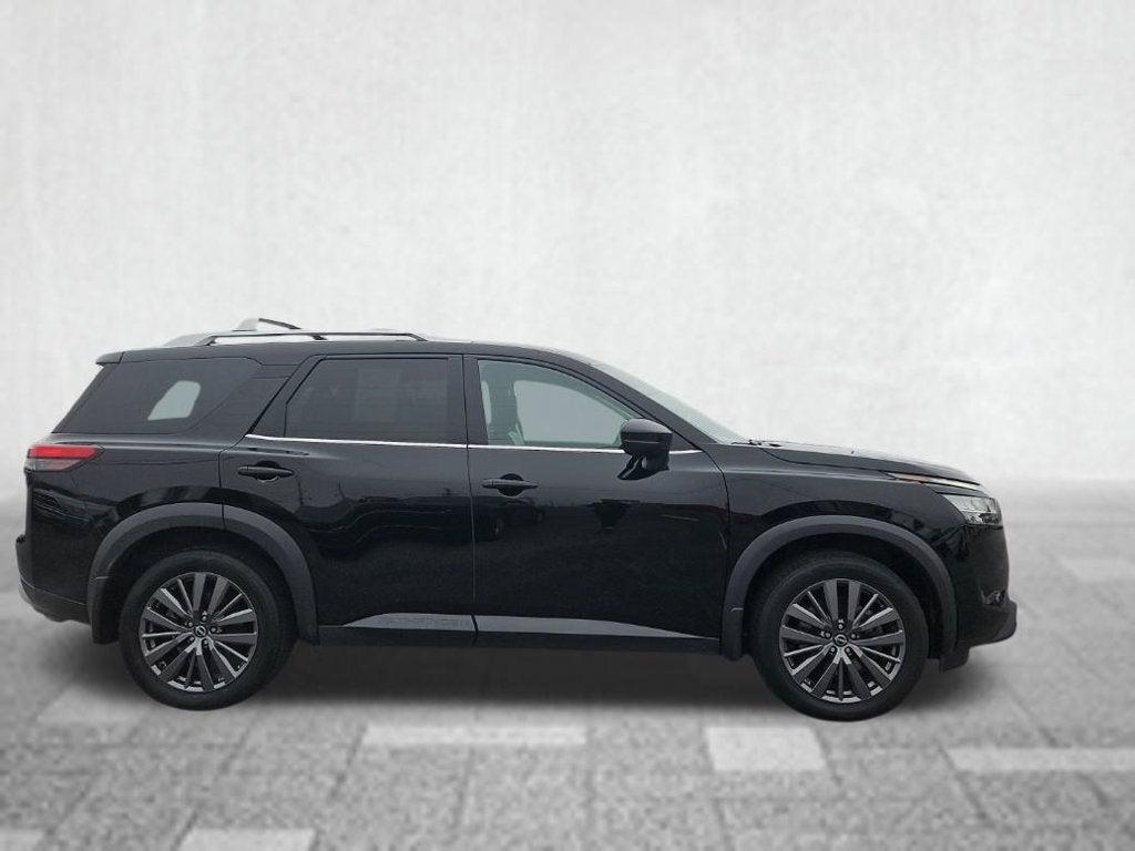 2024 Nissan Pathfinder SL 4WD