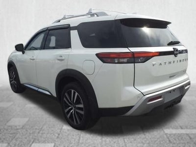 2024 Nissan Pathfinder Platinum