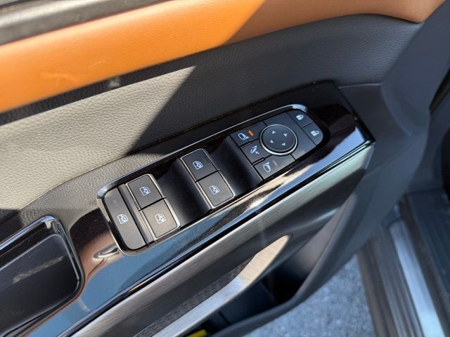 2023 Nissan Pathfinder Platinum 4WD