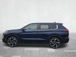 2022 Mitsubishi Outlander Base