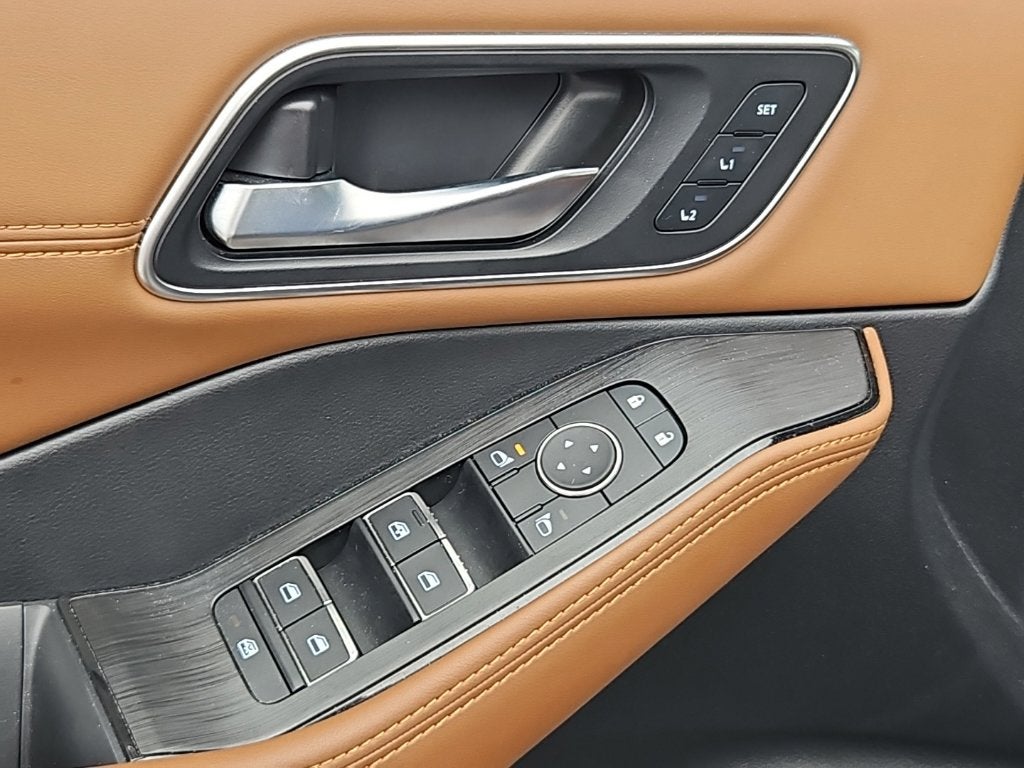 2025 Nissan Rogue Platinum