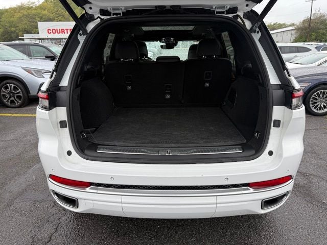 2022 Jeep Grand Cherokee Summit