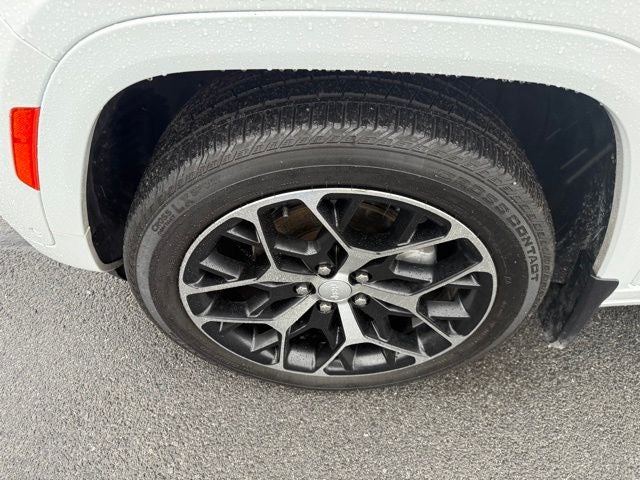 2022 Jeep Grand Cherokee Summit