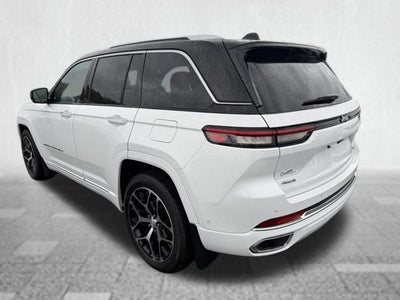 2022 Jeep Grand Cherokee Summit