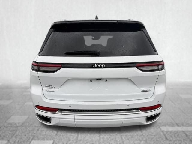 2022 Jeep Grand Cherokee Summit