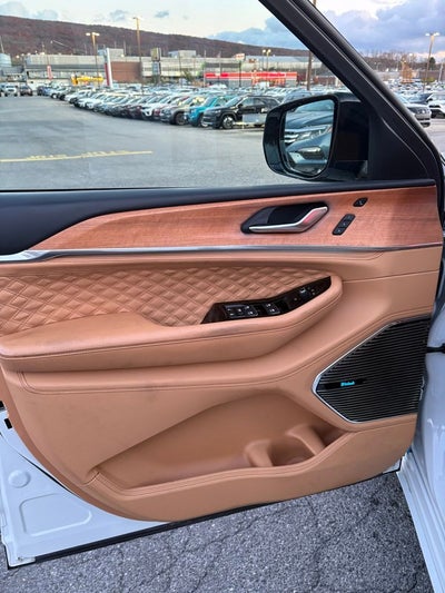 2023 Jeep Grand Cherokee L Summit