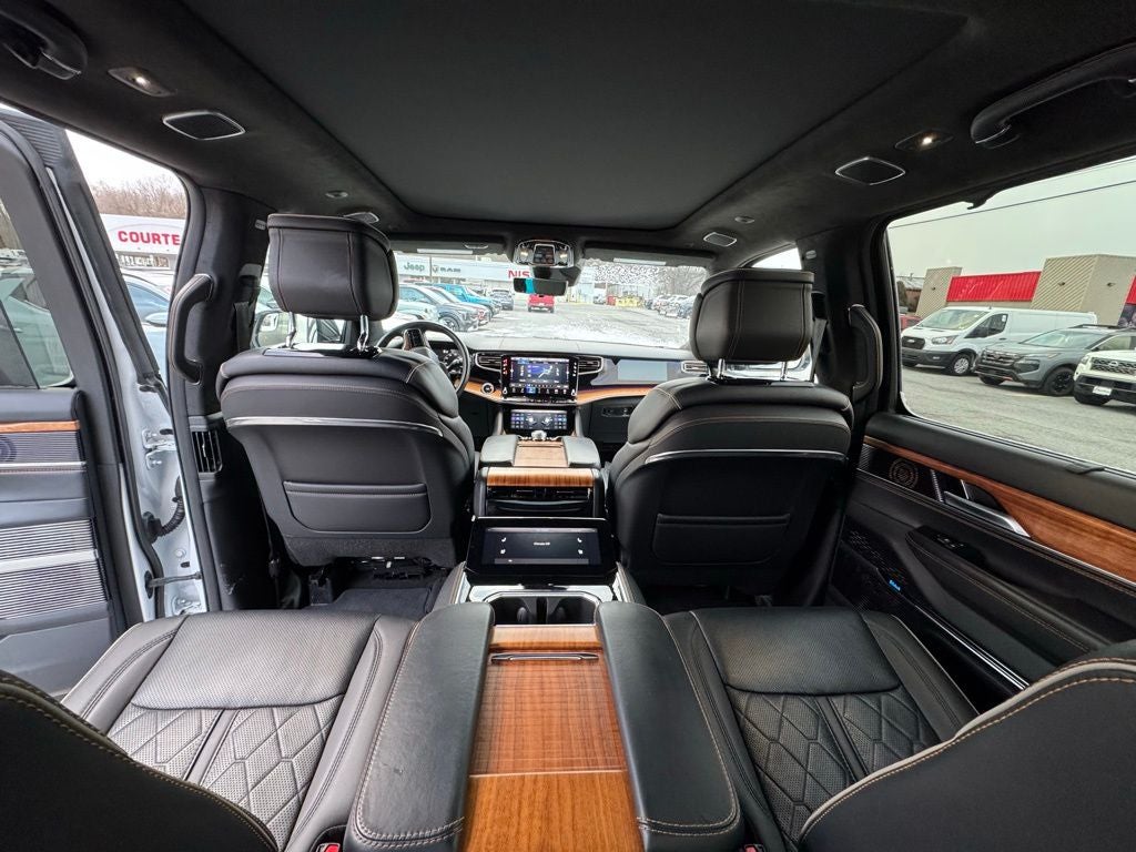 2024 Jeep Grand Wagoneer L Series III