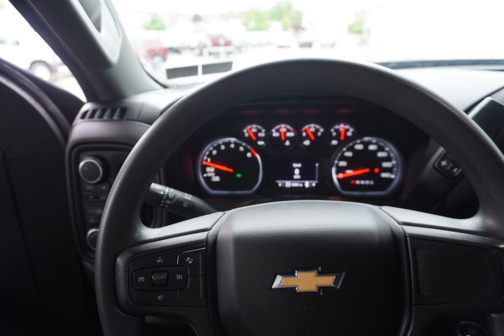 2024 Chevrolet Silverado 1500 Custom