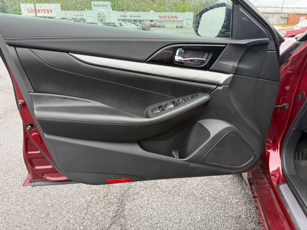 2021 Nissan Maxima SV