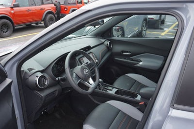 2023 Nissan Kicks SR