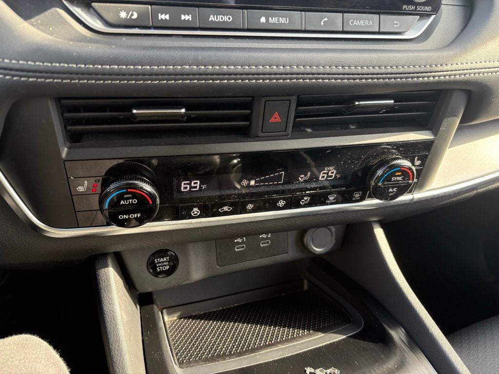 2024 Nissan Rogue SV Premium