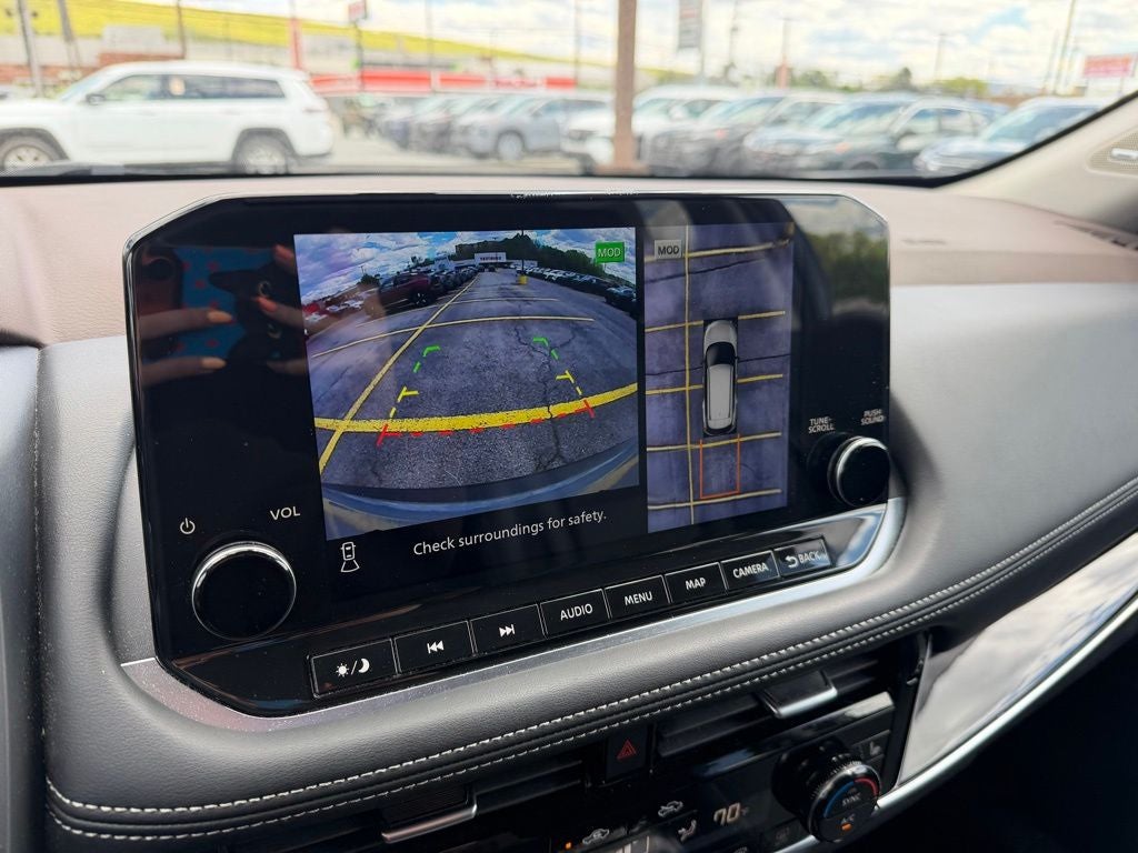 2023 Nissan Rogue SL