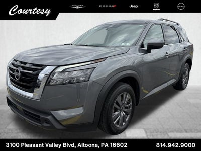 2025 Nissan Pathfinder SV