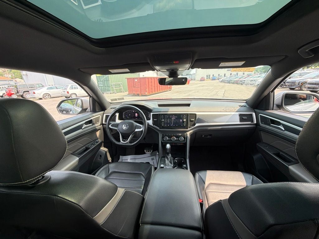 2022 Volkswagen Atlas Cross Sport 3.6L V6 SEL Premium R-Line