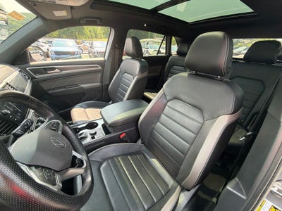 2022 Volkswagen Atlas Cross Sport 3.6L V6 SEL Premium R-Line