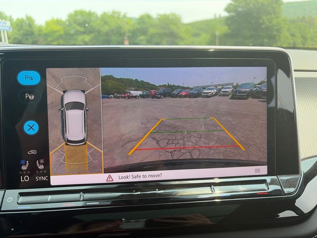 2024 Volkswagen Atlas Cross Sport 2.0T SEL Premium R-Line