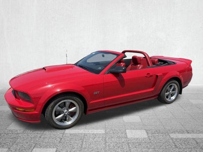 2005 Ford Mustang GT Deluxe