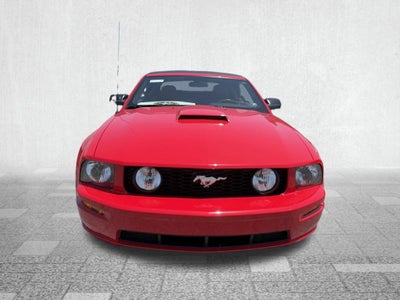 2005 Ford Mustang GT Deluxe