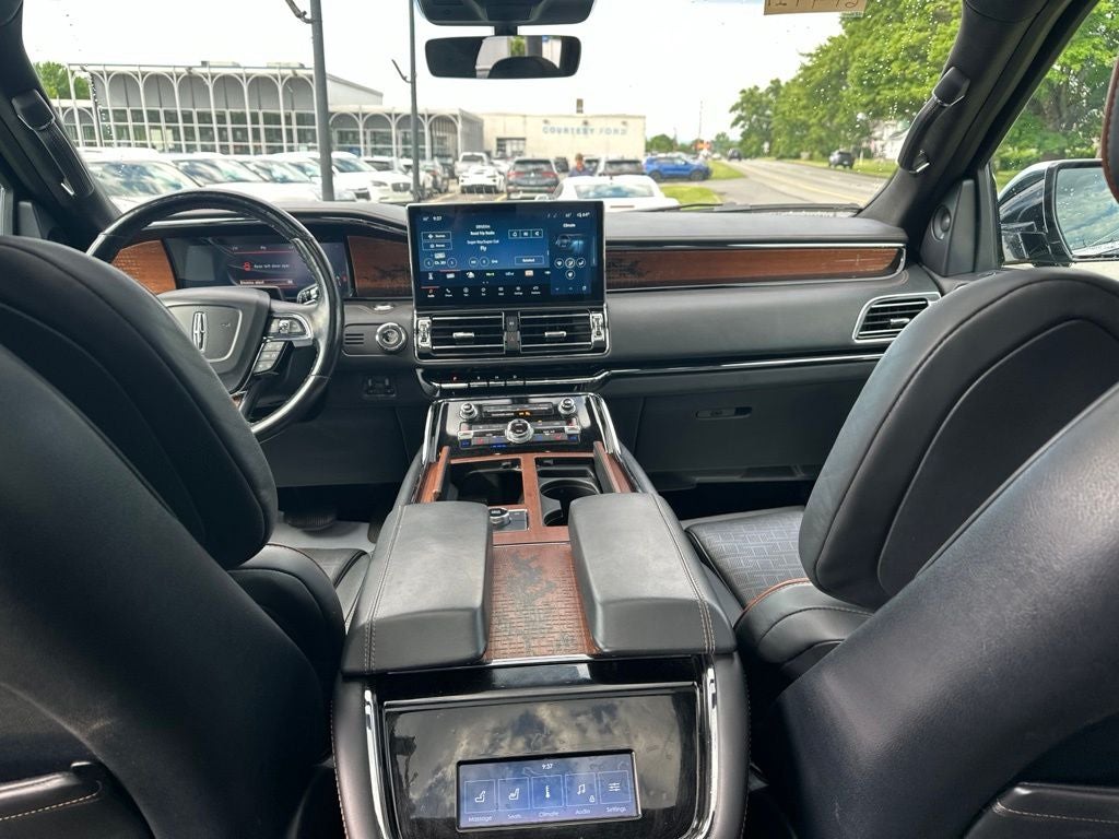 2023 Lincoln Navigator Black Label