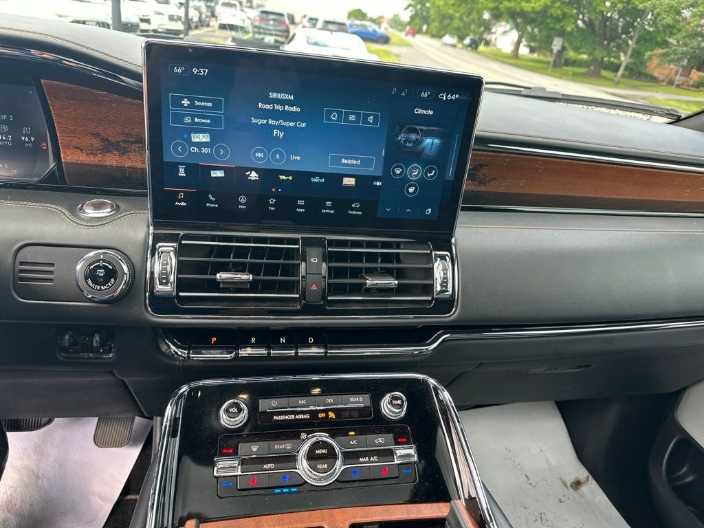 2023 Lincoln Navigator Black Label