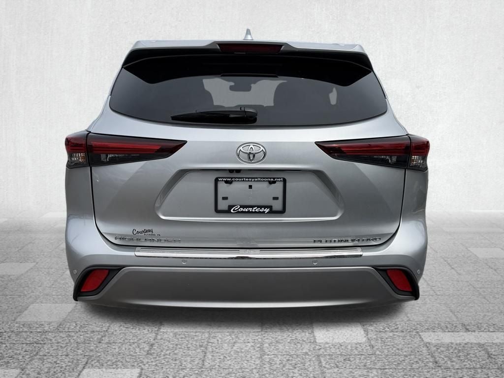 2024 Toyota Highlander Platinum