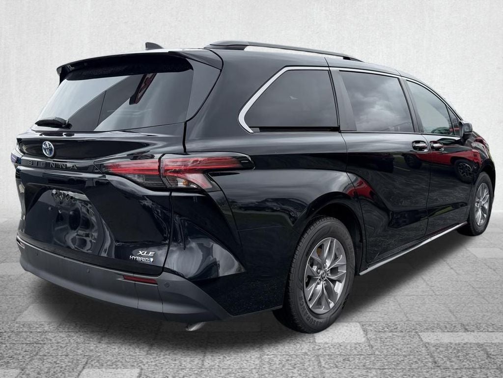 2022 Toyota Sienna XLE