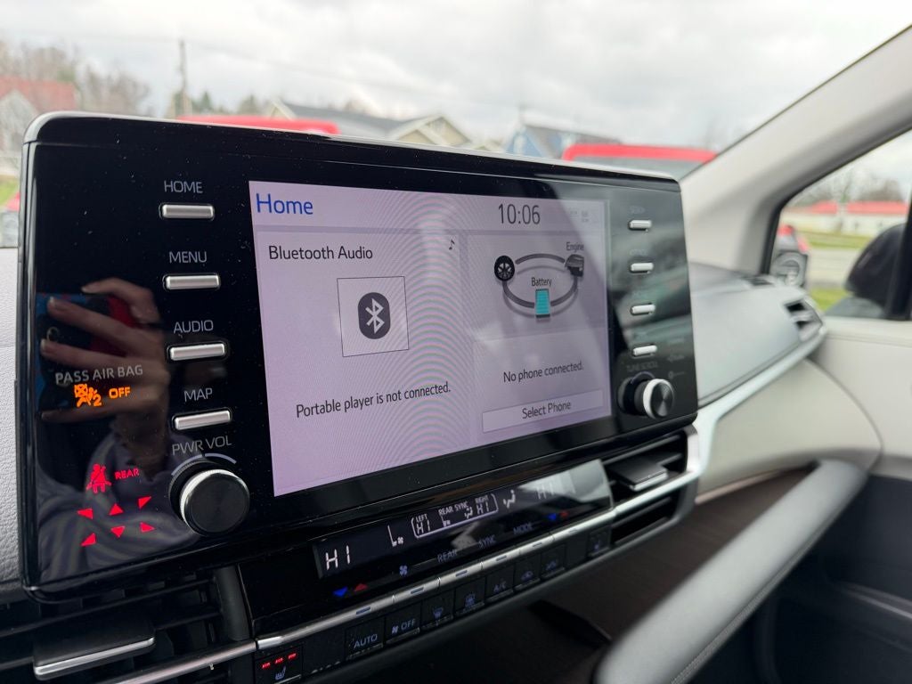 2022 Toyota Sienna XLE