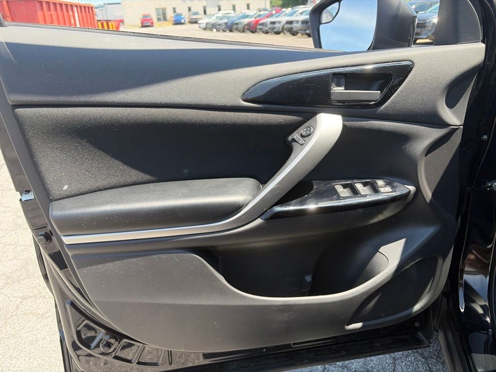 2024 Mitsubishi Eclipse Cross Base