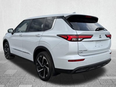 2022 Mitsubishi Outlander ES